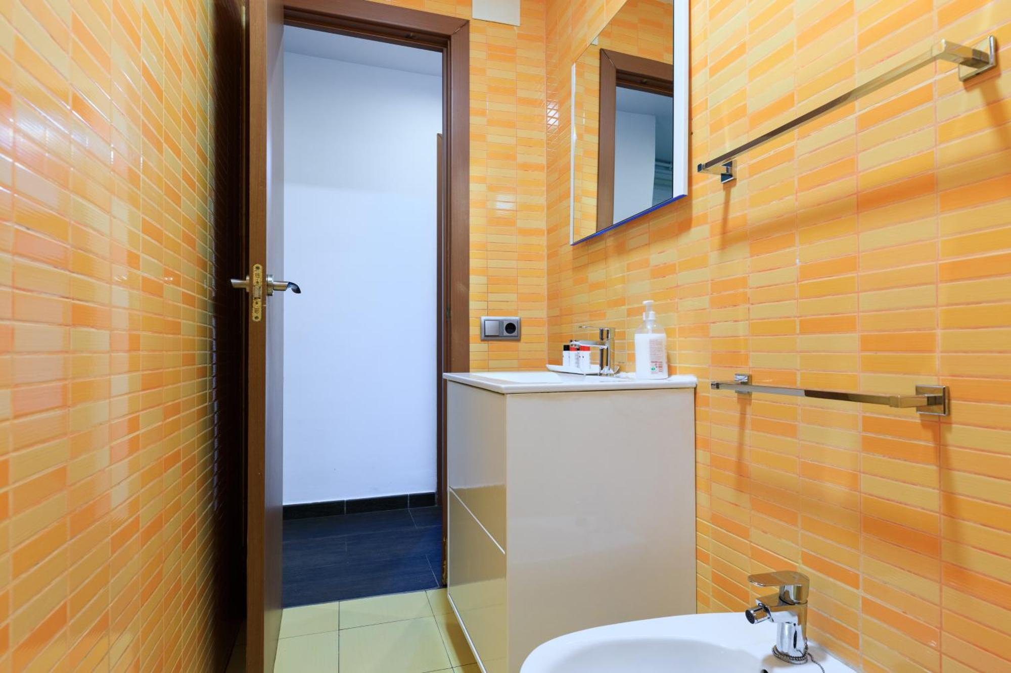 Housalia Corsega - 3 Bedrooms Next To Sagrada Familia Apartment